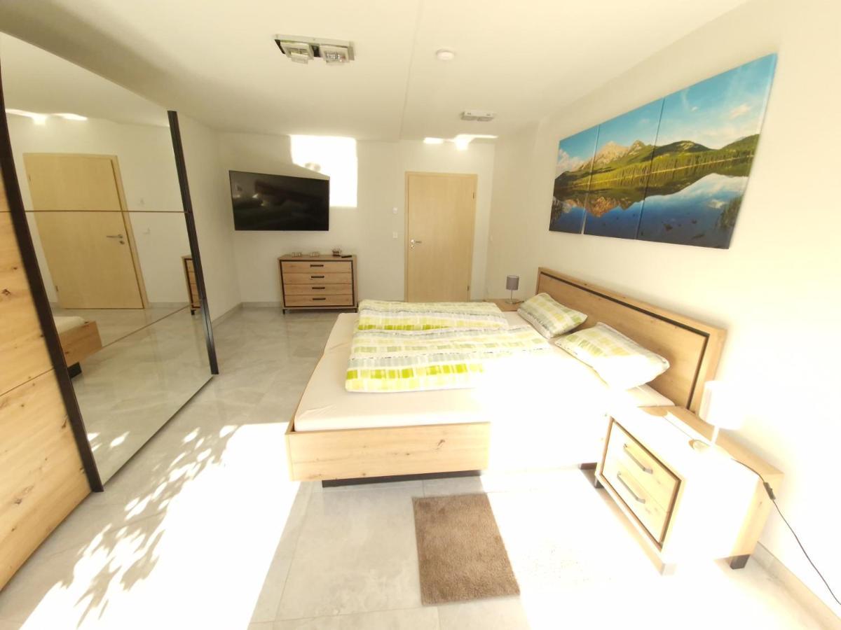 Ferienwohnung Jehl Аїнґ Екстер'єр фото